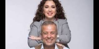 أعلنت أسما إبنة الفنان شريف منير، إنفصالها عن زوجها الفنان محمود حجازي، وذلك بعدما حذفت صورهما معاً. Xy4rgnfgpckfjm