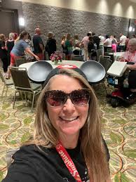 Hi guys!! My name is Rachele and I'm your RRR speaker for the day! I've  been around for 6.5 years, a mama of 5, an avid gardener, camper, and home  decor enthusiast!