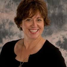 Shelley Sutton's Instagram, Twitter & Facebook