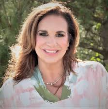 Maria Esposito's Instagram, Twitter & Facebook