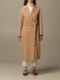 25 camel coats we're loving for fall. S Max Mara Lugano Coat In Virgin Wool Coat S Max Mara Women Camel Coat S Max Mara 90160909670 80700 Giglio En