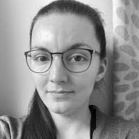 40+ profilů „Annette“