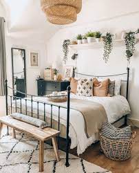 Our Favorite Boho Bedrooms And How To Achieve The Look Idee Decoration Chambre Decoration Chambre Deco Chambre