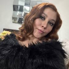 Ay no esa si esta divina lo siento 😭😍