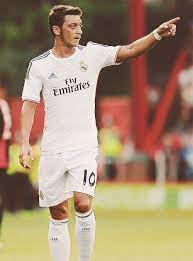 Mesut özil'i öven löw, elbette mesut bizim için, milli takım için, almanya için inanılmaz derecede önemli ve olağanüstü bir oyuncuydu. 62 Mesut Ozil Ideas Ozil Soccer Players Mesut Ozil