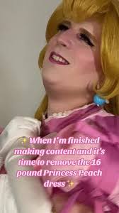 Good thing I use a sturdy corset and hoop skirt cuz this dress is HEAVY  #princesspeach #princesspeachcosplay #cosplay #princess #drag
