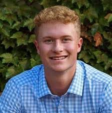 Amanda Pohlman's Instagram, Twitter & Facebook