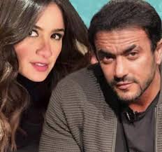 احمد العوضي زوج ياسمين عبد العزيز. ÙŠØ§Ø³Ù…ÙŠÙ† Ø¹Ø¨Ø¯ Ø§Ù„Ø¹Ø²ÙŠØ² Ù‡ÙƒØ°Ø§ Ø¹Ù„Ù‚Øª Ø¹Ù„Ù‰ Ø®Ø¨Ø± Ø·Ù„Ø§Ù‚Ù‡Ø§ Ù…Ø¬Ù„Ø© Ø§Ù„Ø¬Ø±Ø³