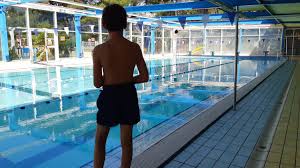 les piscines municipales rouvriront seulement aux mineurs le 19 mai