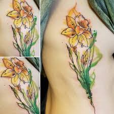 Kara Klenk On Instagram Watercolor Daffodil Piece From Yesterday So Much Fun It Helps When Y Flower Tattoo Shoulder Daffodil Tattoo Daffodil Flower Tattoos