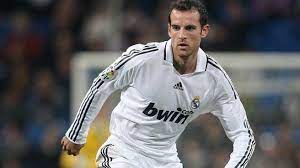 Christoph metzelder, 40, aus deutschland ⬢ position: Happy Birthday To Christoph Metzelder He Played For Real Madrid From 2007 To 2010 And Made 31 Appearances In The White Shirt