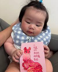 毛毛蟲童樂繪by Summer‎