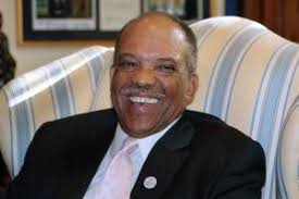 ARNOLD BAIN ARRIVES IN D.C. FOR HIS “BIG NIGHT”