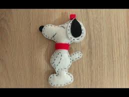 Diy Snoopy Keceden Kopek Keceden Kapi Susu Anahtarlik Make The Felt Snoopy Youtube Snoopy Kece Elisi Fikirleri