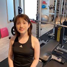 弘中綾香 理性を失う おっぱい 画像