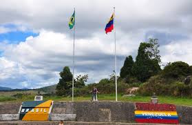 Al menos 12 personas fueron detenidas en santa elena de uairén, estado bolívar, por cobrar altas cifras de dinero a los migrantes retornados que buscan cruzar la frontera con brasil de forma irregular. Maduro Anuncia El Cierre De La Frontera Con Brasil Hasta Nuevo Aviso Revolucion 3 0 Noticias