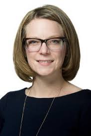 Amanda Macdougall's Instagram, Twitter & Facebook