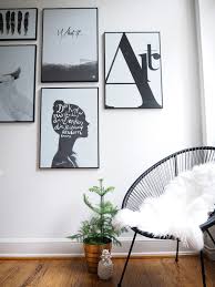 How to make a gallery wall, gallery wall ideas, wall collages, living room gallery wall, bedroom gallery wall, stair gallery walls, office gallery wall, hallway gallery wall, rustic gallery wall ideas. How To Create A Gallery Wall Plane Deine Bilderwand