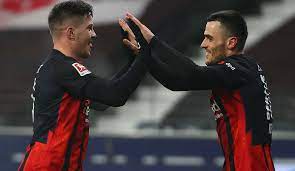 Gegen den fc schalke 04 schnü. Eintracht Frankfurt Kostic Uber Jovic Wir Haben Ein Blindes Verstandnis