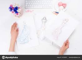 Pues harás bien en echarle una miradita a. Vestidos Para Dibujar Imagenes Fotos De Stock Libres De Derechos Depositphotos