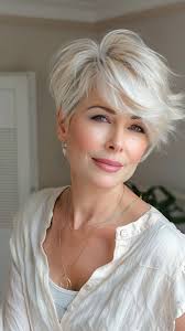 24 Sexy Short Hairstyle Trends for Women Over 50 in 2024