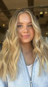 T O X I C 🧪 B L O N D E , •, •, #blondebalayage #blondehair #hairvideos  #hairreels #trendyreels