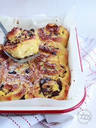 Brioche Roulee A La Creme Patissiere Et Chocolat Petit Bec Gourmand Brioche Patissiere Brioche Chocolat