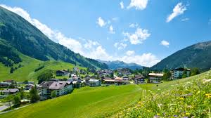 Haus elisabeth apartment in the center of berwang offers rooms with a sunny balcony including barbecue. Ferienwohnung Berwang Ferienhaus Tirol