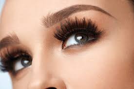 Oleh karena itu, banyak orang terutama kaum wanita berusaha mencari berbagai cara untuk membuat bulu mata tampak on point dan lebih menawan. 3 Tipe Eyelash Extension Yang Sesuai Dengan Bentuk Mata Womantalk