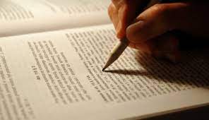 Jun 30, 2021 · novel adalah karya sastra yang berbentuk prosa yang mempunyai unsur pembentuk intrinsik dan ekstrinsik.novelis merupakan sebutan bagi penulis yang menulis novel. 4 Ciri Ciri Teks Ulasan Struktur Kaidah Kebahasaannya Lengkap