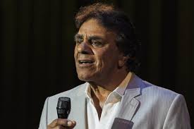 How crooner Johnny Mathis has kept his voice silky smooth for his seven  decade career