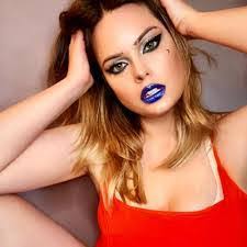 Kristy Ballew's Instagram, Twitter & Facebook