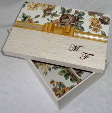 Caixa Mdf Para Dia Dos Pais Medida 26x17x9 Caixa Mdf Forrada 100 Em Tecido Estampa Floral E Linho Laco Fita De Gorgurao E Iniciais D Caixa Mdf Caixa Forrada Com Tecido Caixas Decoradas