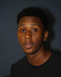 Yesterday she loathed me! BAH! Now today SHE LOVES ME!💌 EEEEE! What an  amazing cast! Also shoutout to our SM @jenna.dumelle