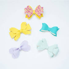 If you love diy then give it a try! 5 Free Hair Bow Templates