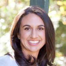 Amanda Degnan's Instagram, Twitter & Facebook