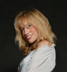 Induct Carly Simon into the Rock and Roll Hall of Fame