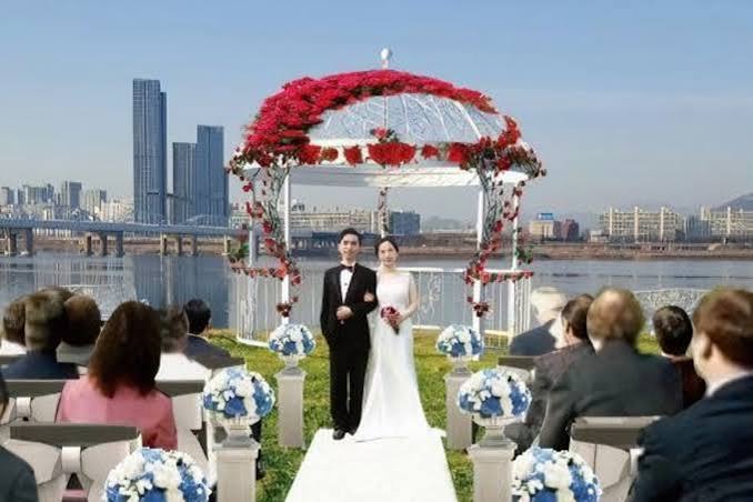 Seoul opens free Han River wedding program for young couples - The Korea Times