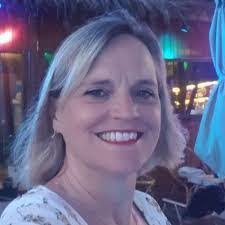 Sonya Potts's Instagram, Twitter & Facebook