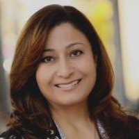 Jennifer Kyle's Instagram, Twitter & Facebook