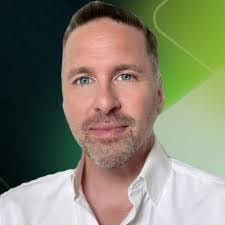 Dennis Buford's Instagram, Twitter & Facebook