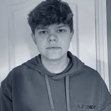 Oscar Tomlinson's Instagram, Twitter & Facebook