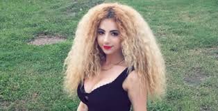 Ám egy év alatt nagyot fordult a világ, ma már bátrabban, rutinosabban mozog, táncol, mint a tehetségkutatóban. Ajaj Meresz Fotot Posztolt Opitz Barbi A Szivbajos Urak Inkabb Ne Is Gorgessek Le Ezt A Kepet Szon