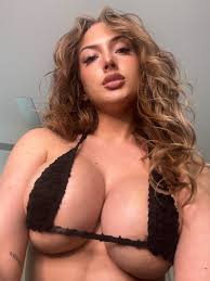 Live Cam Models - The Friday Five for 2025-05-09 - Fleshbot