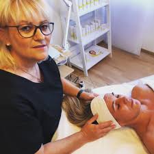 Kosmetik Elke Husemann