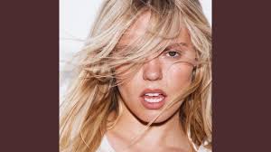 Song that is sampled in Good Girl by Renee Rapp : r/NameThatSong