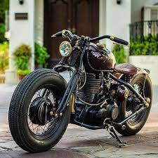 最新 バイク乗りが絶賛する世界のかっこいいバイク19選 デザイン重視で厳選 暮らし の クラシーノ ロイヤルエンフィールドのアイデア バイク乗り カフェレーサーバイク