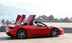 Knapp 6.500 km später verkaufte er ihn an den aktuellen eigentümer in düsseldorf. 2012 Ferrari 458 Spider First Drive Ndash Review Ndash Car And Driver