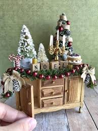 Christmas Dollhouse Christmas Miniature Furniture 1 12 Scale Artisan Miniatures Miniature Christmas Miniature Furniture Dollhouse Christmas