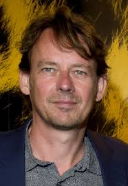 Pomarańczowi (2004) reżyseria, scenariusz, produkcja